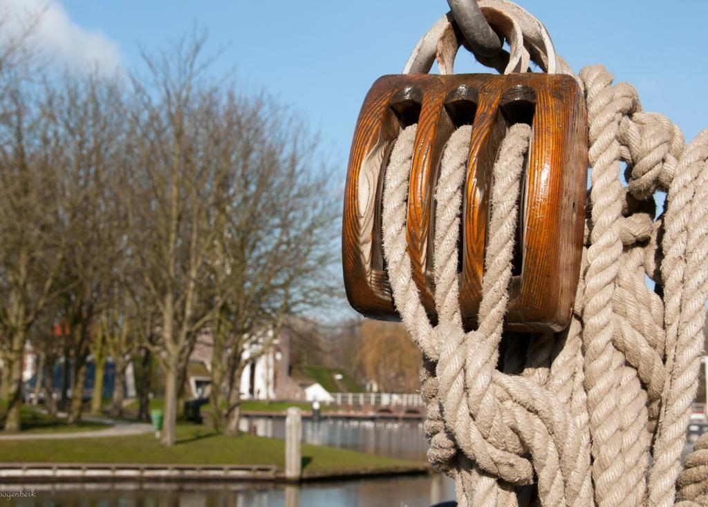 Zeilschip De Vrouw Dina Villa Leiden Bagian luar foto